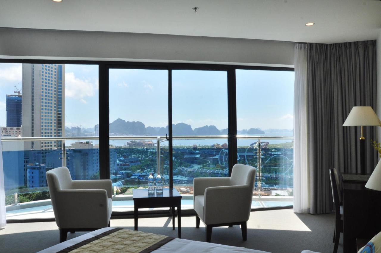 Relax Ha Long Hotel Bagian luar foto