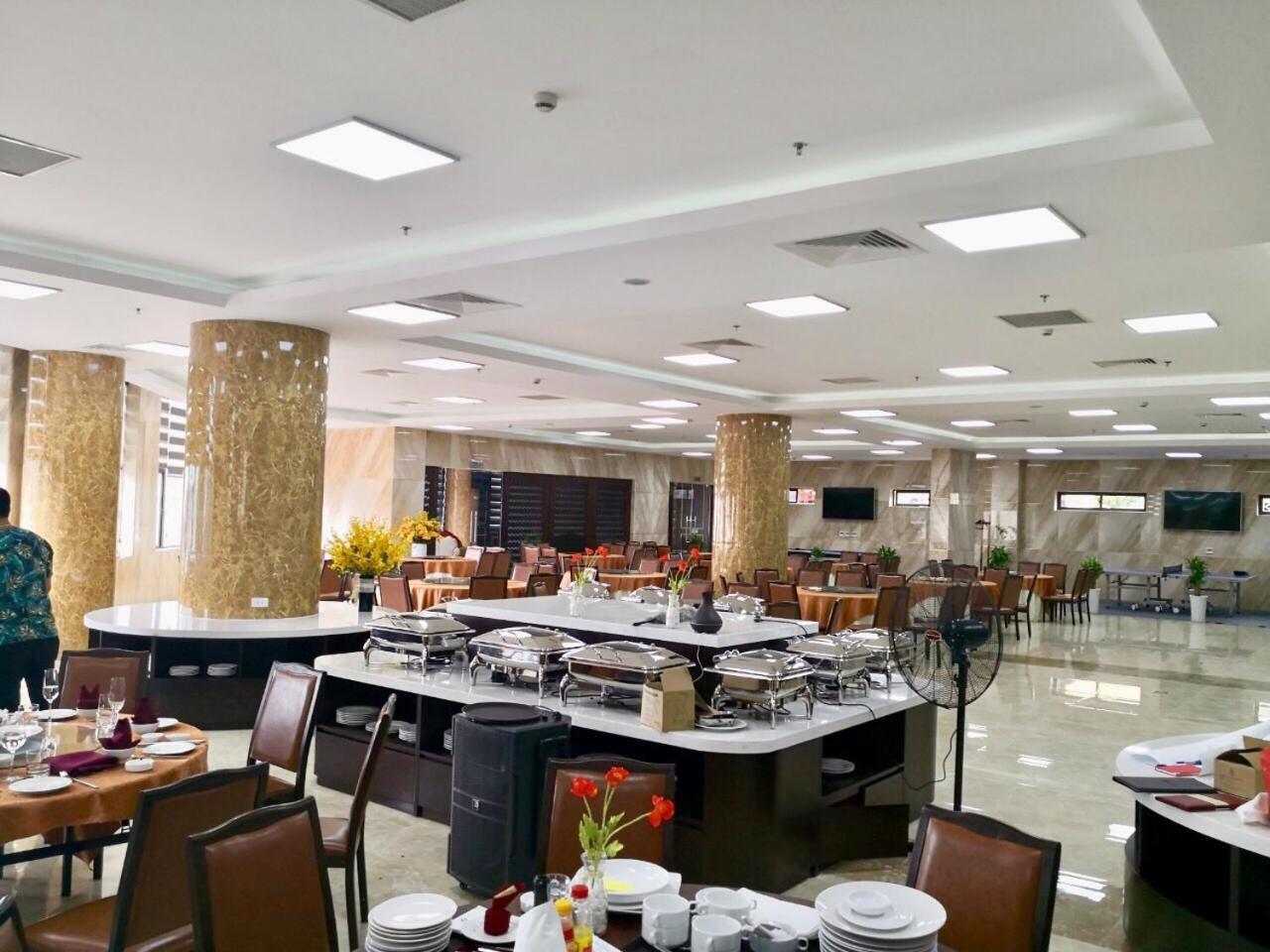 Relax Ha Long Hotel Bagian luar foto